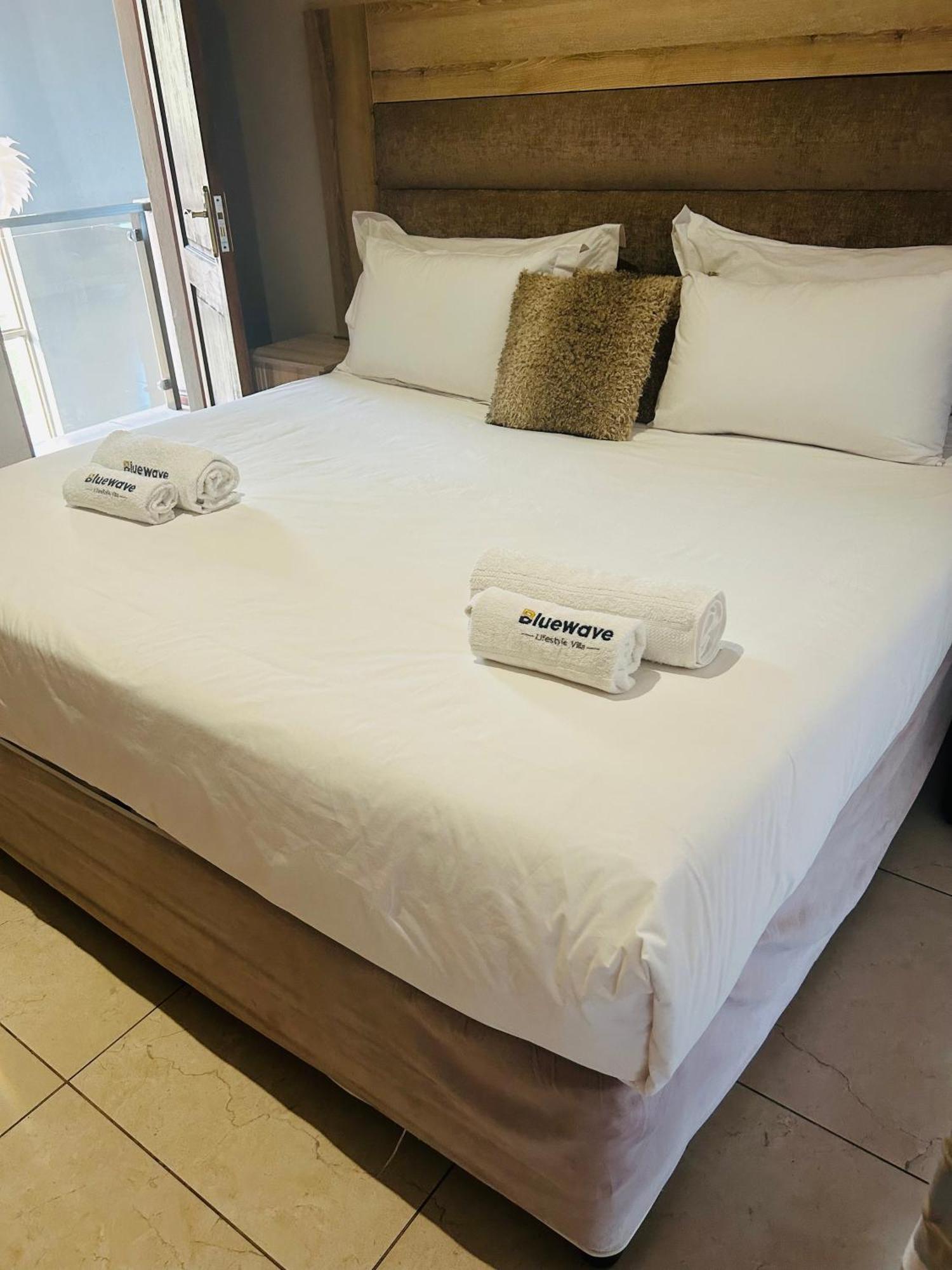 Bluewave Lifestyle Villa Hartbeespoort Luaran gambar