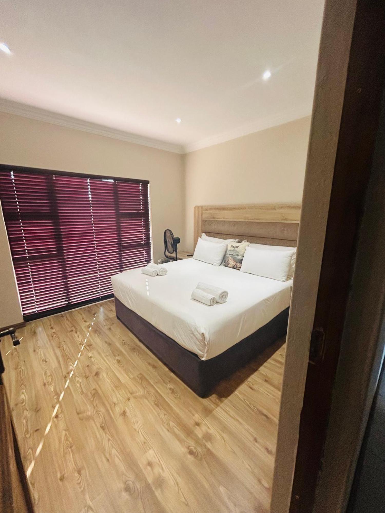 Bluewave Lifestyle Villa Hartbeespoort Luaran gambar