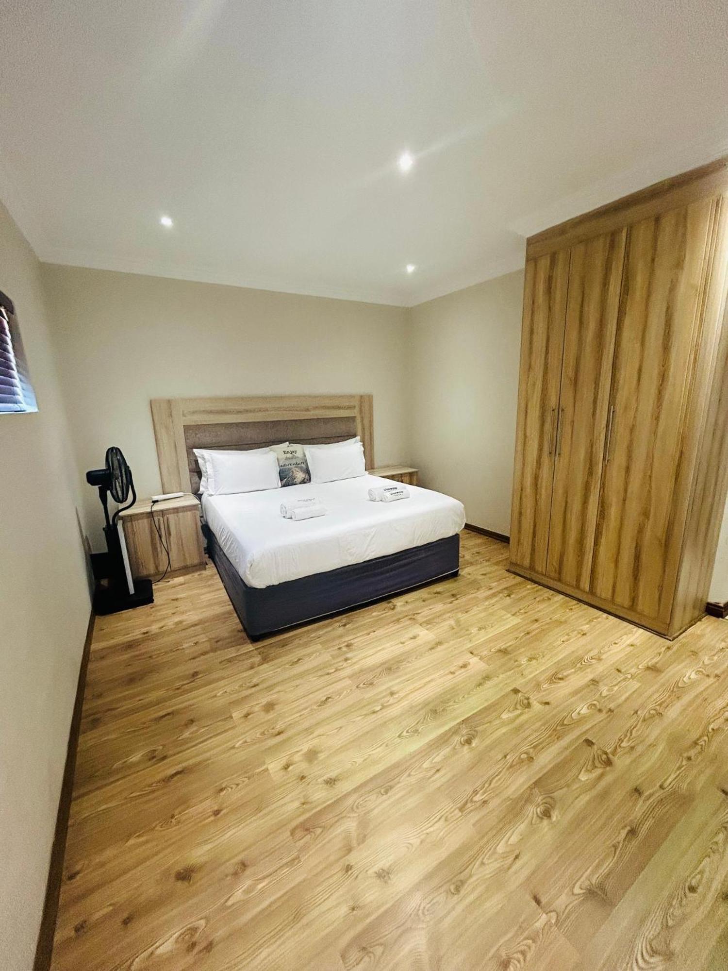 Bluewave Lifestyle Villa Hartbeespoort Luaran gambar